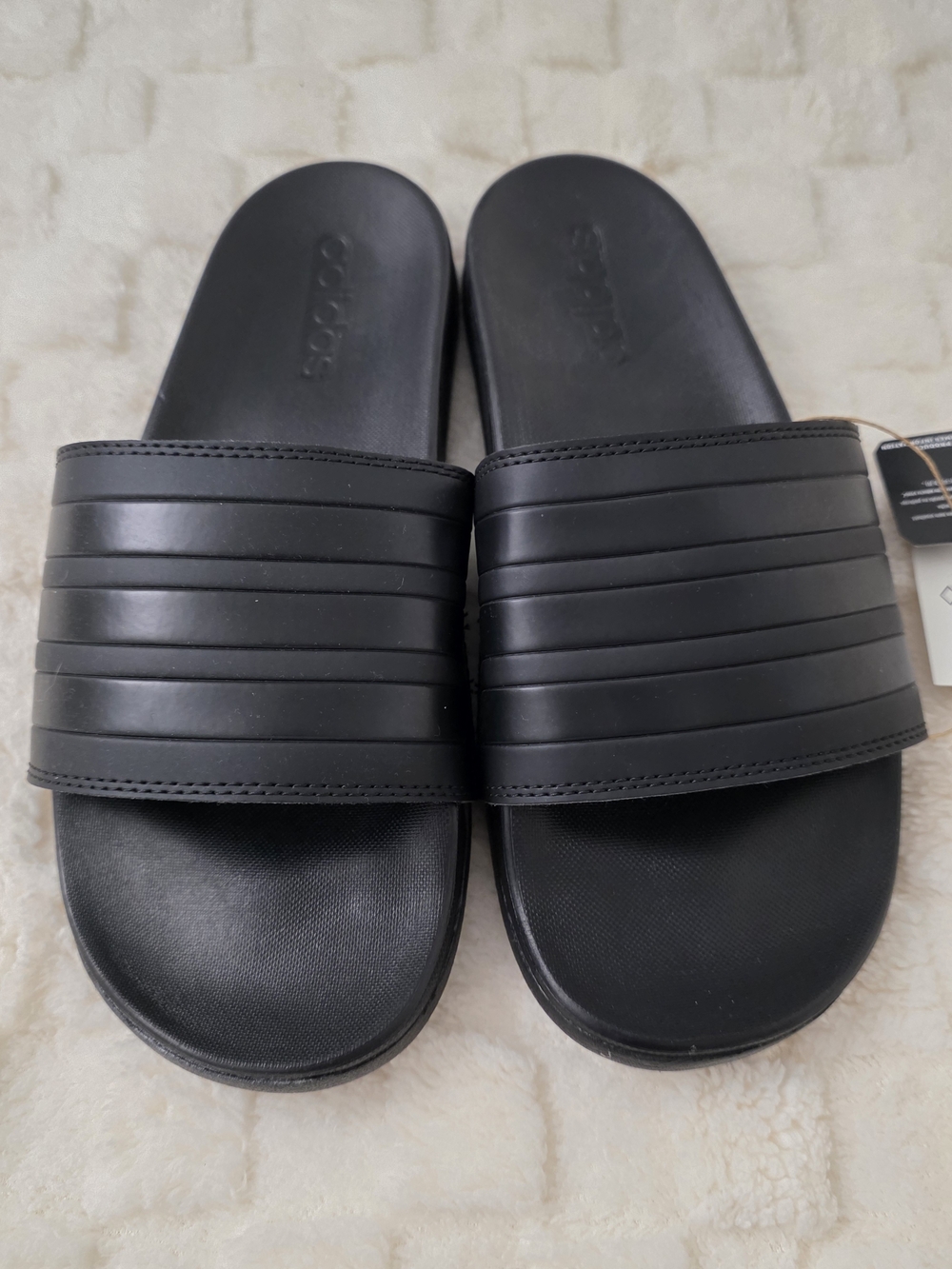 ADIDAS ADILETTE COMFORT SLIDES CORE BLACK WOMEN'S SIZE 9/MEN'S SIZE 8 NWT